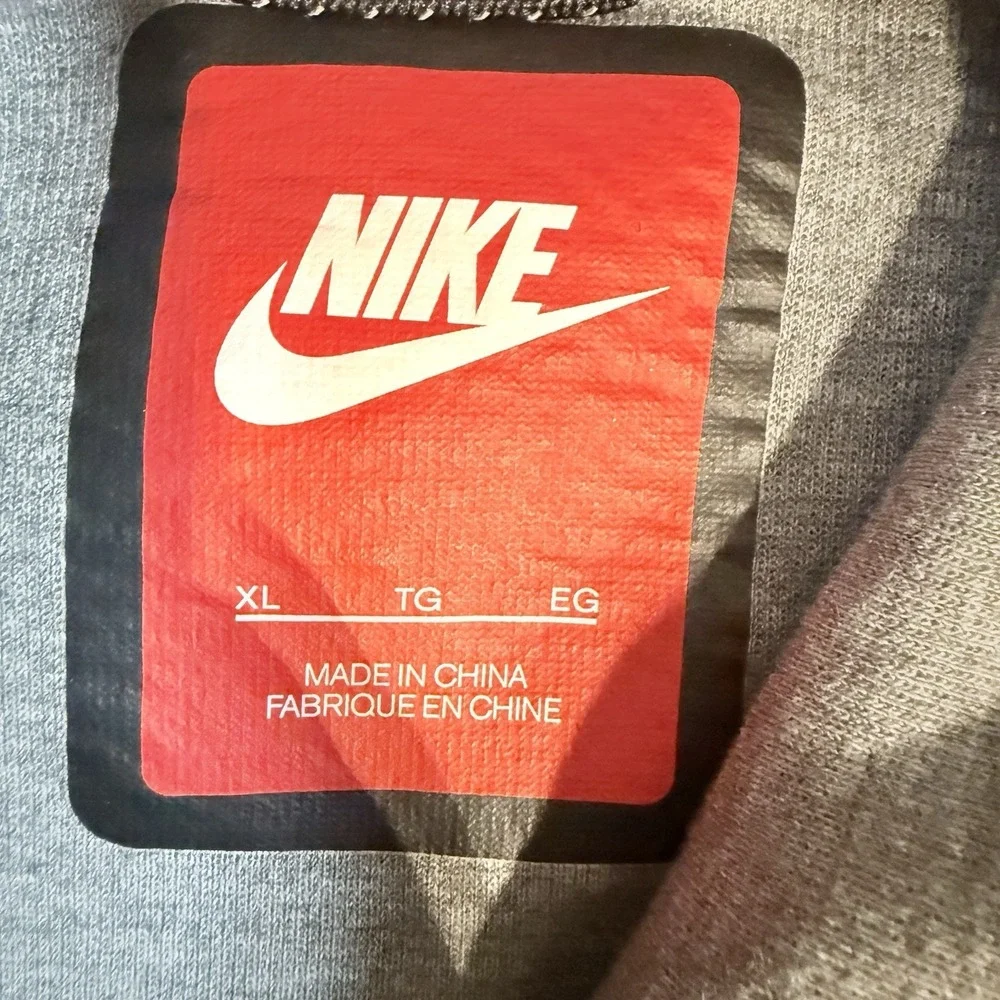 Nike Women's XL Gray Pullover Hoodie Funnel Neck Sweatshirt Athleisure